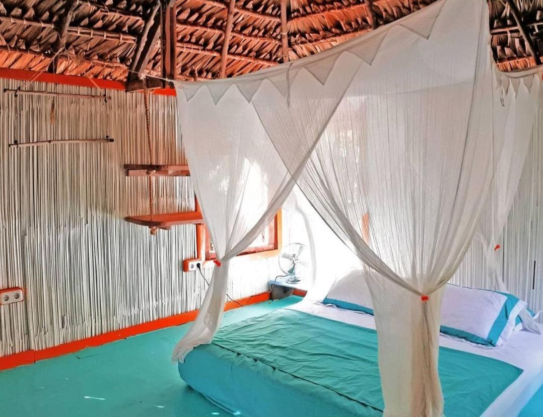 Cocokabanasrote Appartement Nemberala Buitenkant foto