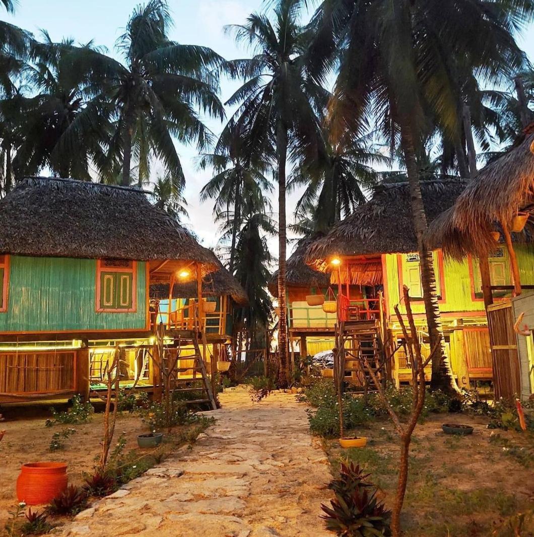 Cocokabanasrote Appartement Nemberala Buitenkant foto