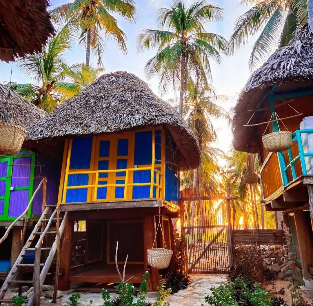 Cocokabanasrote Appartement Nemberala Buitenkant foto