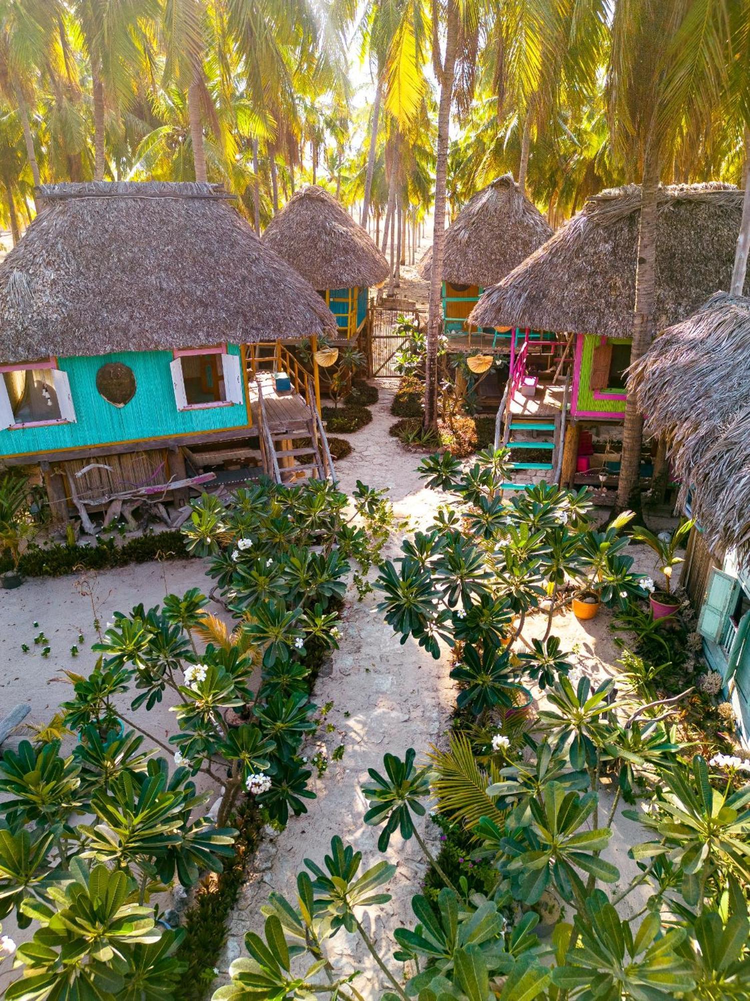 Cocokabanasrote Appartement Nemberala Buitenkant foto